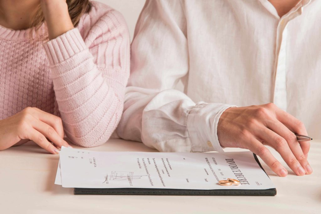 how-much-does-a-divorce-attorney